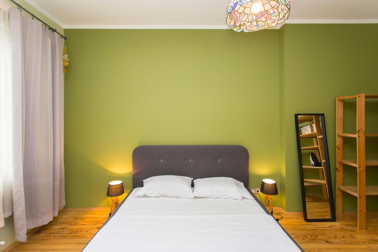 Colorful 2Bdr Apartment In The City Center Sofia Eksteriør billede